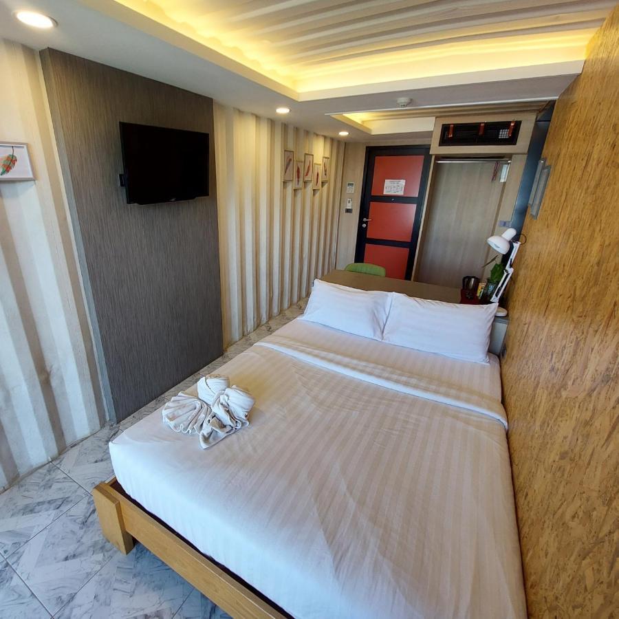 Kipbox Hotel Trang Exterior foto
